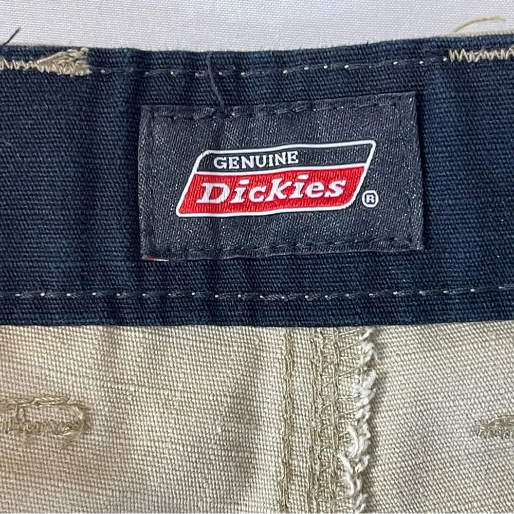 DICKIES MENS CARGO SHORTS, SIZE 38, VERY GOOD PREOWNED CONDITION